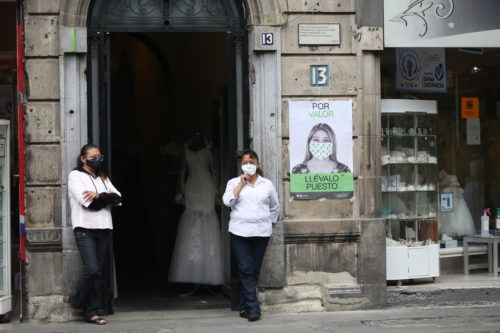 Κορωνοϊός: Εννέα μήνες υγειονομικής κρίσης