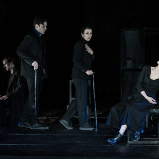 Είδαμε την «Αντιγόνη» σε σκηνοθεσία Θέμη Μουμουλίδη