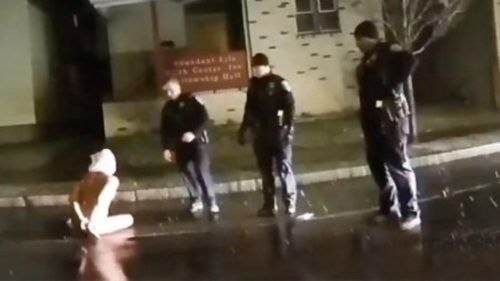 ΗΠΑ: Σε διαθεσιμότητα επτά αστυνομικοί στο Ρότσεστερ που εμπλέκονται στον θάνατο του Ντάνιελ Προυντ