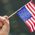 Τραμπ και Μπάιντεν: Ποιος είναι ο “ηλίθιος” και ποιος ο “δειλός”;