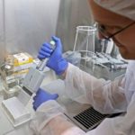 Pfizer: Ήπιες έως μέτριες παρενέργειες σε εθελοντές από το εμβόλιο για τον κορωνοϊό