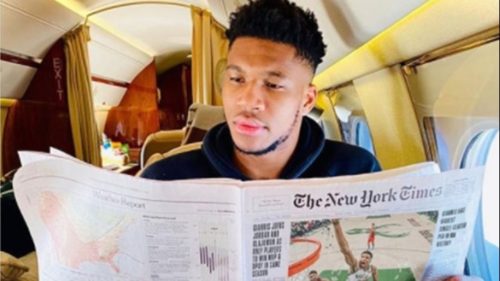 Η επική φωτογραφία που ανέβασε ο Γιάννης Αντετοκούνμπο μετά την ανάδειξη του ως MVP για δεύτερη συνεχόμενη χρονιά