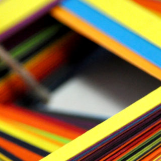 Στα μαθήματα «It’s raining ART» θα σε μάθουν πώς να βγαίνεις χωρίς ομπρέλα στον κόσμο της τέχνης