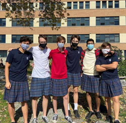 Καναδάς: 100 αγόρια πήγαν σχολείο φορώντας φούστες [ΕΙΚΟΝΕΣ]