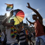 Ο Ούγγρος πρωθυπουργός Ορμπάν ζήτησε από τους ομοφυλόφιλους «να αφήσουν τα παιδιά μας ήσυχα»