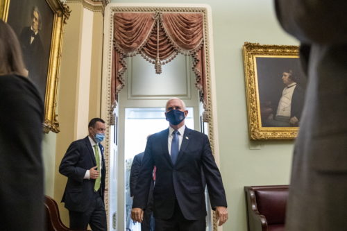 ΗΠΑ: Αρνητικός στον κορωνοϊό ο αντιπρόεδρος Πενς