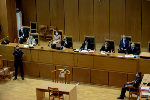 Δίκη Χρυσή Αυγής: Αυτές είναι οι ποινές που επέβαλε το δικαστήριο