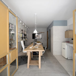 Πώς ένα γκαράζ στη Χίο μετατράπηκε σε έναν ξεκούραστο εργασιακό χώρο