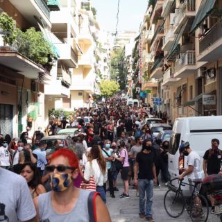 Βασιλική Γεωργιάδου: «Δύσκολα να τολμήσει να κατέβει η Χρυσή Αυγή σε εκλογές. Ο κόσμος δεν ψηφίζει εύκολα στιγματισμένους.»