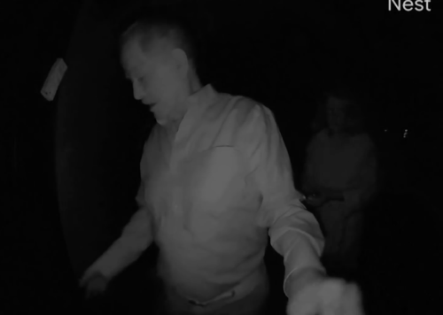 Νόμπελ Οικονομίας: Έπιασαν κυριολεκτικά στον ύπνο τον έναν από τους δυο νικητές [ΒΙΝΤΕΟ]