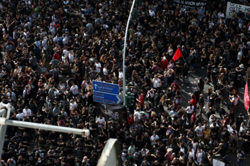 ΒΙΝΤΕΟ: Ο Γιώργος Αυγερόπουλος καταρρίπτει τους ισχυρισμούς Χρυσοχοΐδη για «τα 600 άτομα και τις 150 μολότοφ»