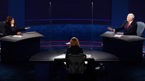 ΗΠΑ: Δεν έλειψαν οι εντάσεις στο ντιμπέιτ Πενς – Χάρις για την αντιπροεδρία