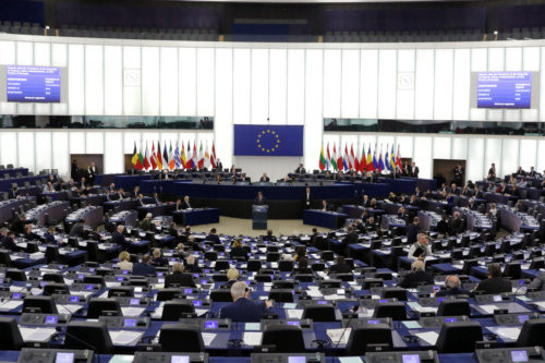 ΚΚΕ: «Ο εμβολιασμός πρέπει να συνοδευτεί με θωράκιση του δημόσιου συστήματος υγείας»