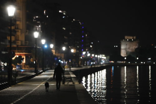 Κορωνοϊός: Ανησυχία για τη διασπορά των κρουσμάτων στην ελληνική επαρχία