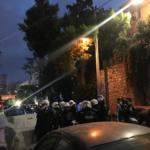 Σεπόλια: Με έμφραγμα νοσηλεύεται ο πατέρας του φοιτητή μετά τη βίαιη σύλληψη του γιου του έξω από το σπίτι τους [ΒΙΝΤΕΟ]