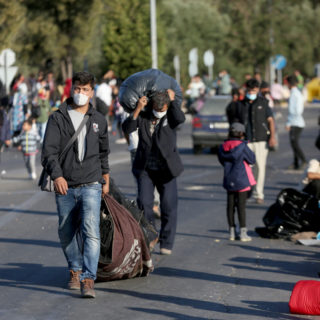 Do the human right thing:  Αναζητώντας μια νέα ζωή – Αναζητώντας εργασία