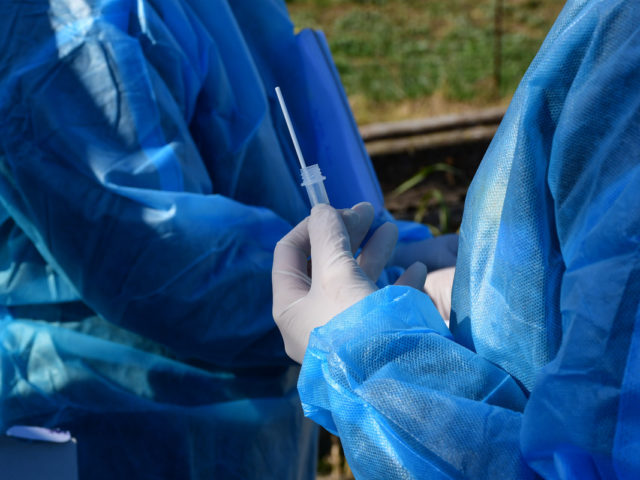 Κορωνοϊός: Νέο αρνητικό ρεκόρ με 4340 κρούσματα – 741 διασωληνωμένοι, 72 θάνατοι