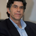 Γιάννης Μπέζος: «Ο Γιώργος Κιμούλης είναι ένας άνθρωπος με χαρακτήρα εκρηκτικό» [ΒΙΝΤΕΟ]