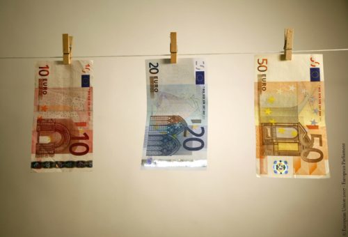 Η μαύρη λίστα φορολογικών παραδείσων της ΕΕ δεν περιλαμβάνει τους χειρότερους παραβάτες