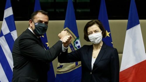 Τη συμφωνία προμήθειας των μαχητικών Rafale υπέγραψαν ο Ν. Παναγιωτόπουλος και η Γαλλίδα ομόλογός του