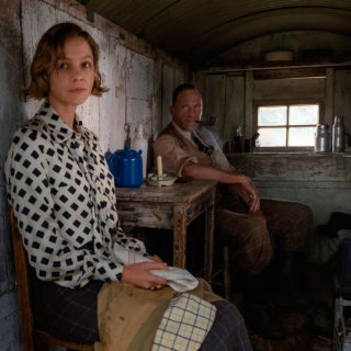 Κάρεϊ Μάλιγκαν και Ρέιφ Φάινς στην «Ανασκαφή»: Ακόμα και οι αρχαιολόγοι μελαγχολούν