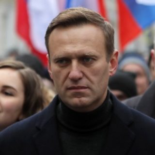 Ο Αλεξέι Ναβάλνι επιστρέφει στη Ρωσία