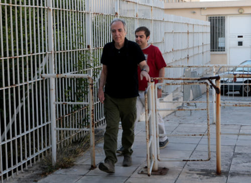 Κουφοντίνας: Ανοιχτή επιστολή γιατρών και δικηγόρων στην Πρόεδρο της Δημοκρατίας