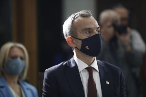Δήμαρχος Θεσσαλονίκης: Ζήτησε παραιτήσεις για καταγγελόμενες παρατυπίες στους εμβολιασμούς