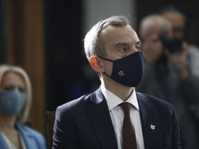 Δήμαρχος Θεσσαλονίκης: Ζήτησε παραιτήσεις για καταγγελόμενες παρατυπίες στους εμβολιασμούς