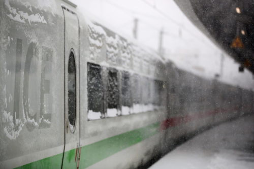 Σκωτία: Εξετάζει βαγόνια τρένου μόνο για γυναίκες για να αποφεύγουν την παρενόχληση