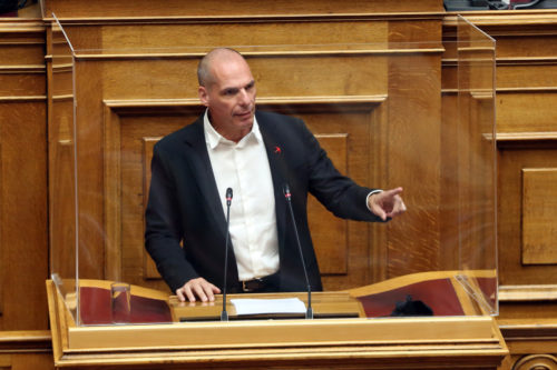 Γιάνης Βαρουφάκης: Θα διδάξει στην έδρα του Νόαμ Τσόμσκι την Τρίτη 16 Φεβρουαρίου