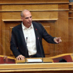 Βαρουφάκης: «Κυρία Κεραμέως, εσείς δεν έχετε περάσει ούτε απ έξω από την Οξφόρδη» [ΒΙΝΤΕΟ]