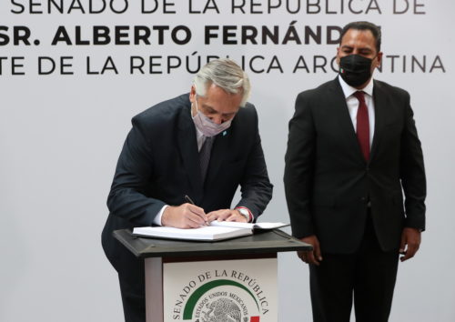 «Ο ΟΗΕ μοιάζει με στοιχείο διακόσμησης»: Απόγνωση από Μεξικό κι Αργεντινή για την άνιση πρόσβαση στα εμβόλια