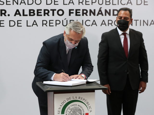 «Ο ΟΗΕ μοιάζει με στοιχείο διακόσμησης»: Απόγνωση από Μεξικό κι Αργεντινή για την άνιση πρόσβαση στα εμβόλια