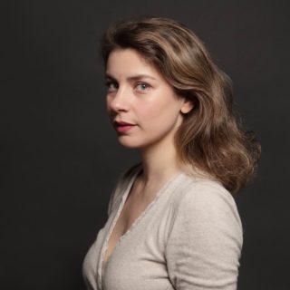 Η Νάνσυ Μπούκλη κατάλαβε ότι ενηλικιώθηκε όταν άρχισε να πληρώνει τους λογαριασμούς της και της άρεσε πολύ