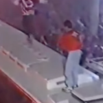 Τότε που ο «θείος Λεωνίδας» πανηγύριζε το κύπελλο του Πανιωνίου στην οροφή ενός πούλμαν [ΒΙΝΤΕΟ]