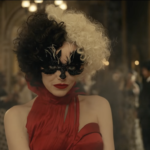 Δείτε την Έμμα Στόουν να μεταμορφώνεται σε Κρουέλα Ντε Βιλ [ΒΙΝΤΕΟ]