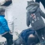 «Μαμά, σήκω»: Συγκλονίζει βίντεο από έκρηξη στο Αφγανιστάν που δείχνει παιδιά να κλαίνε έπειτα από έκρηξη