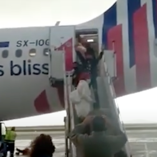 Περίπου 130 αναγνωρισμένοι πρόσφυγες θα ταξιδέψουν την Τετάρτη από τη Λέσβο στη Γερμανία