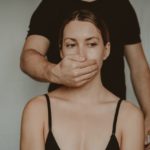 Πάνω από το 50% των εργαζομένων έχει υποστεί σεξουαλική παρενόχληση στην εργασία