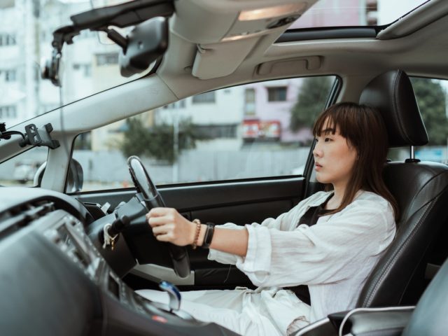 Το 60% των οδηγών σε Ευρώπη, Κίνα και ΗΠΑ θα άλλαζαν το αυτοκίνητό τους για όχημα με μεγαλύτερη αυτονομία