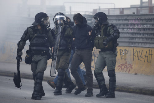 Εκκένωση κατάληψης ΑΠΘ: Ελεύθεροι οι συλληφθέντες [ΒΙΝΤΕΟ]