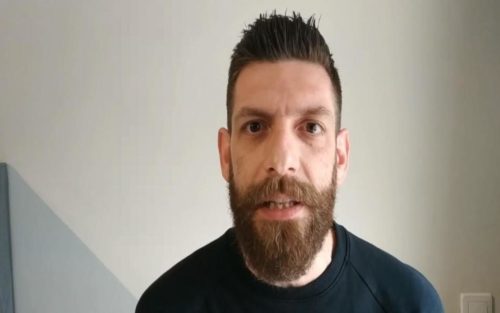 Δημοσιογράφος στη Θεσσαλονίκη ήθελε να μιλήσει για την αστυνομική βία, θεωρήθηκε αναρχικός και απολύθηκε [ΒΙΝΤΕΟ]