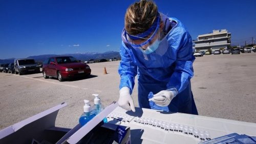 Κορονοϊός-Ελλάδα: Στα 1.449 τα νέα κρούσματα, 54 θάνατοι και 735 διασωληνωμένοι