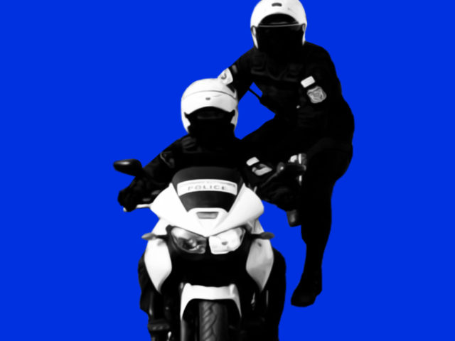 «Βλέπω τις μηχανές να σταματούν, ενεργοποιούνται όλα τα ένστικτα επιβίωσης και συνειδητοποιώ ότι πρέπει να τρέξω “τώρα”»