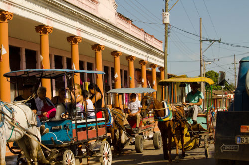 Economist: Η Κούβα πιθανώς θα γίνει η μικρότερη χώρα που θα αναπτύξει τα δικά της εμβόλια
