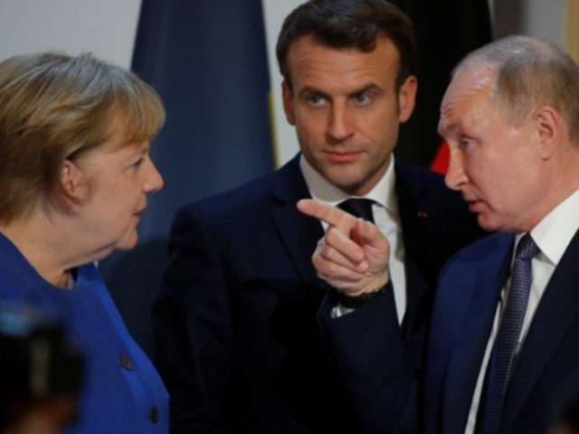 Πιθανή συνεργασία για τα εμβόλια συζήτησαν Μακρόν, Μέρκελ και Πούτιν