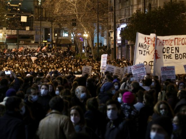 Ανήλικοι κρατούνται στη ΓΑΔΑ εδώ και τρεις μέρες – «Οι συμμαθητές μας δεν ήταν καν στην πορεία»