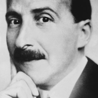 Η «Σκακιστική νουβέλα» πραγματεύεται το θέμα του πολέμου και της ψυχικής φθοράς μιας ολόκληρης εποχής