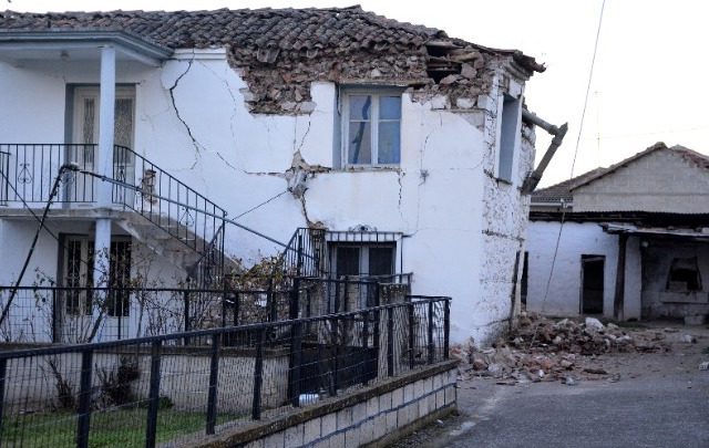 Λάρισα: Θολότητα στο πόσιμο νερό, λόγω του σεισμού